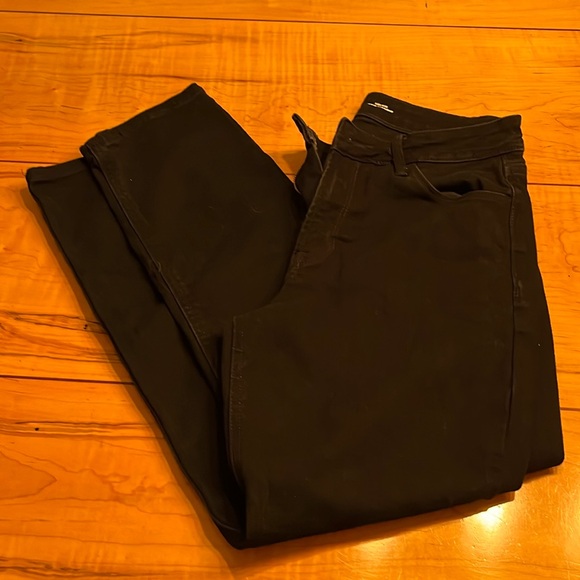 Old Navy Pants - NWOT women’s black wow straight jeans from Old Navy size 6 petite